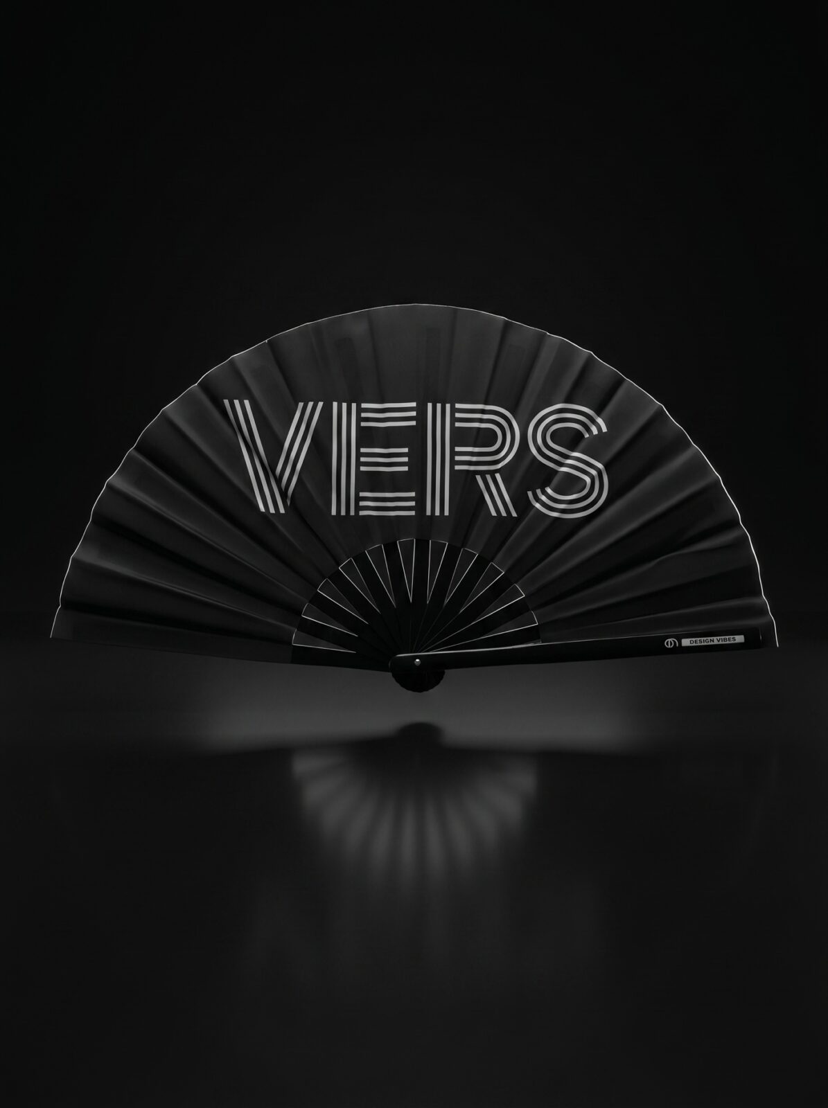 Festival Fan “VERS” i sort – statement til Rave & CSD