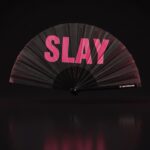 SLAY” festival fan i sort/pink – CSD & Rave accessoire – Visning 1