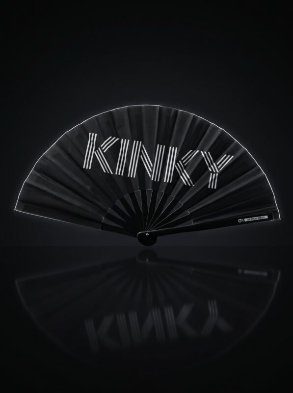 KINKY" festival fan i sort - Rave & Pride statement
