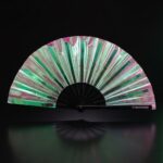 Festival Fan holografisk grøn – iriserende accessoire til rave – Visning 1