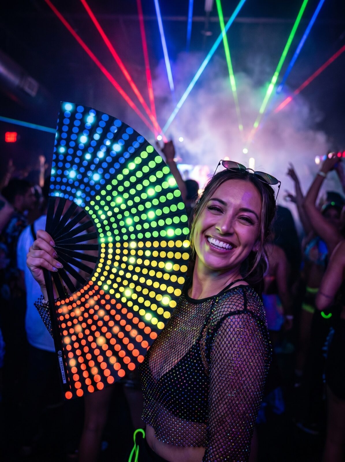 Festival Fan sort med regnbue prikker – Rave & CSD – Visning 2