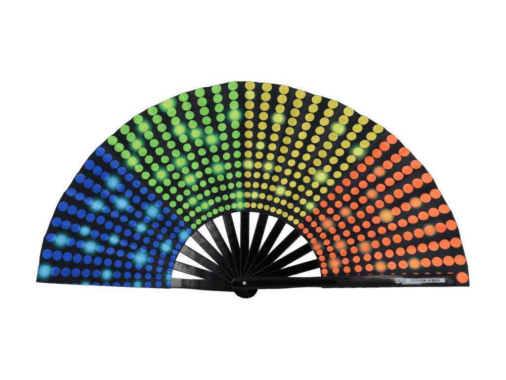 Sort festivalvifte med regnbueprikker til CSD Hamburg 2026 og rave