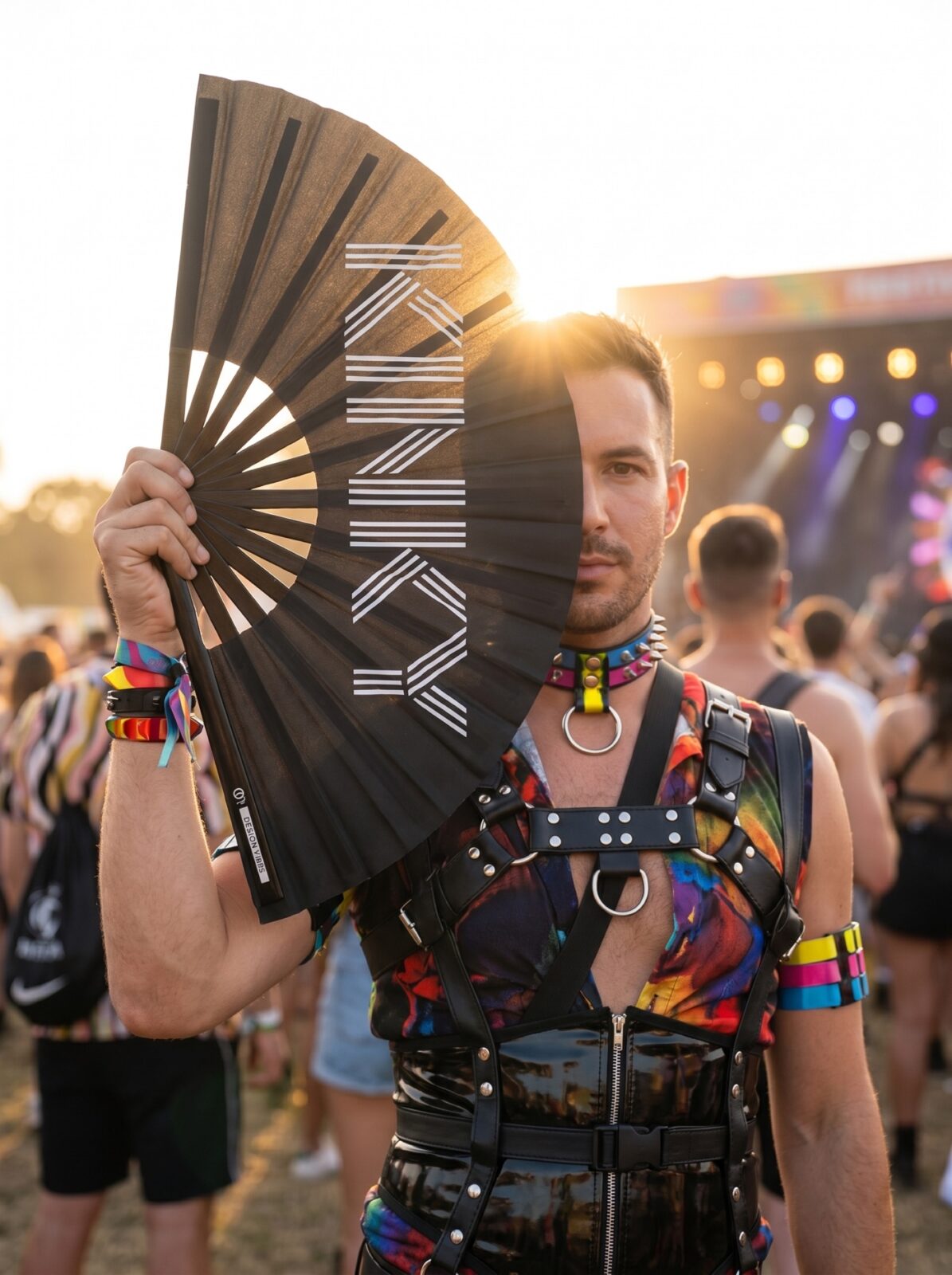 KINKY” festival fan i sort – Rave & Pride statement – Visning 3