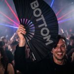 Festival Fan “BOTTOM” i sort – CSD & Rave accessoire – Visning 2