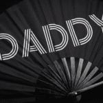 Festival Fan „DADDY“ i sort, til Rave og Pride-accessoire, Visning 6