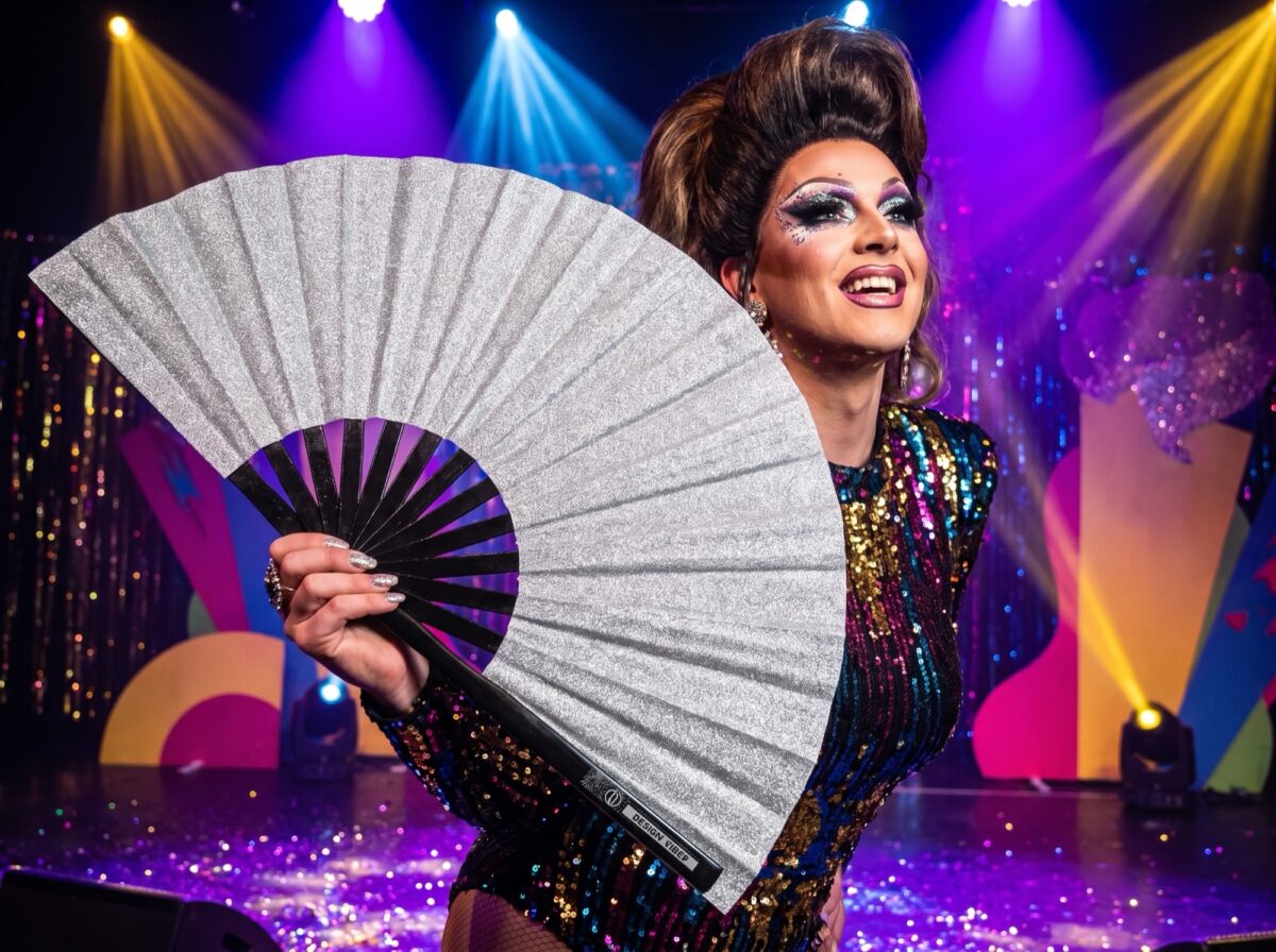 Festival Fans i sølv med glimmer, et funklende accessoire til Rave og CSD, Visning 5