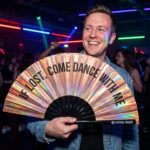 Festival Fan »IF LOST, COME DANCE WITH ME« i holografisk kobber til festivaler og Rave-fester, Visning 2