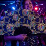 Festival Fans med neonfarvede cirkler i sort til Techno og Rave, Visning 2