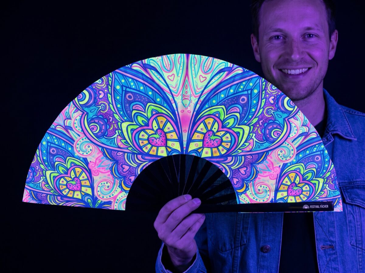 Festival Fan med sommerfugl-mandala i turkis til psytrance og Rave Rave (UV)