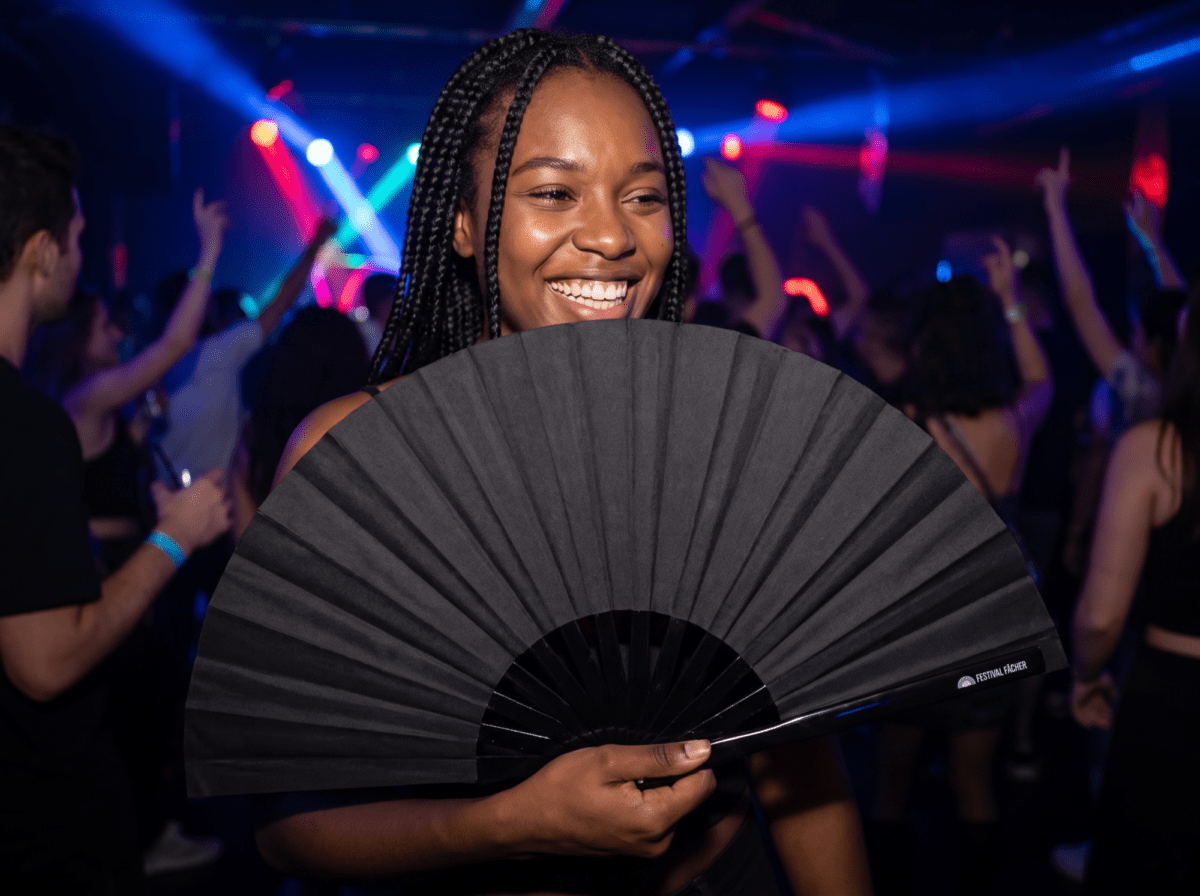 Festival Fans i ensfarvet sort til festivaler og hverdagen, Visning 2